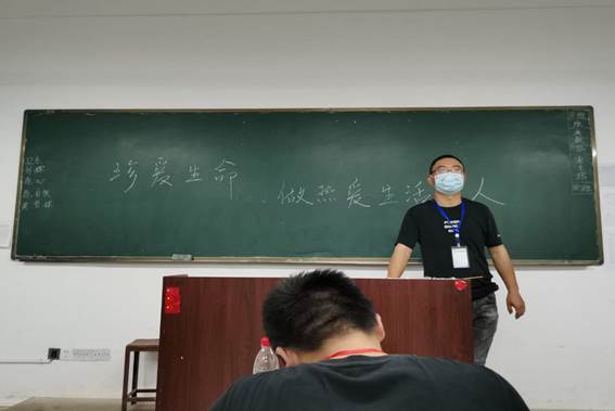 说明: C:\Users\ADMINI~1\AppData\Local\Temp\WeChat Files\9099aad83adba002ba54566827cf943.jpg