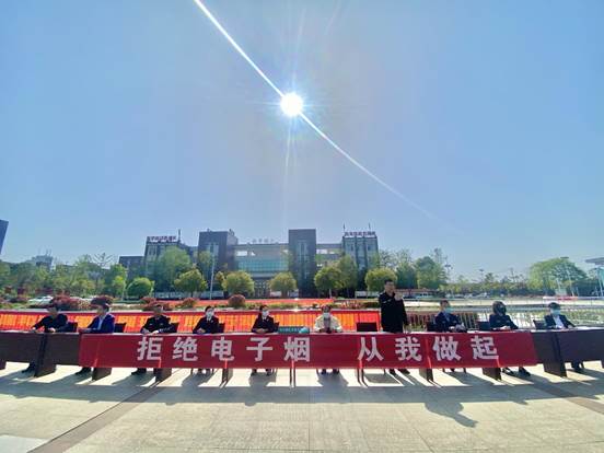 说明: 1f777c7ee95c4806839350cb3fdc27b