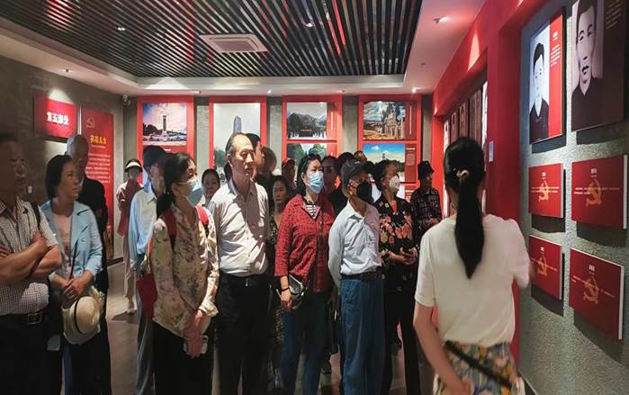 说明: 2b5af727505a3fe224a7a493b67dc37