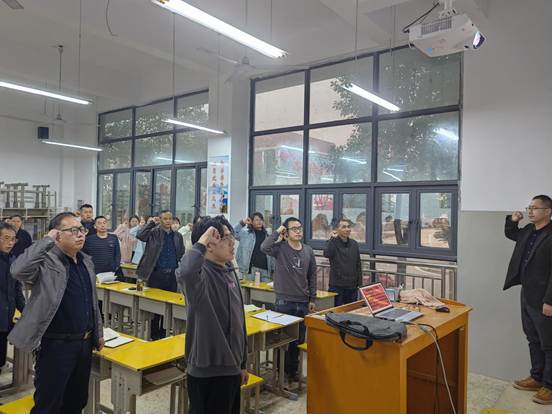 说明: c3cef80f95f8a47e4499ed219ad1f4e