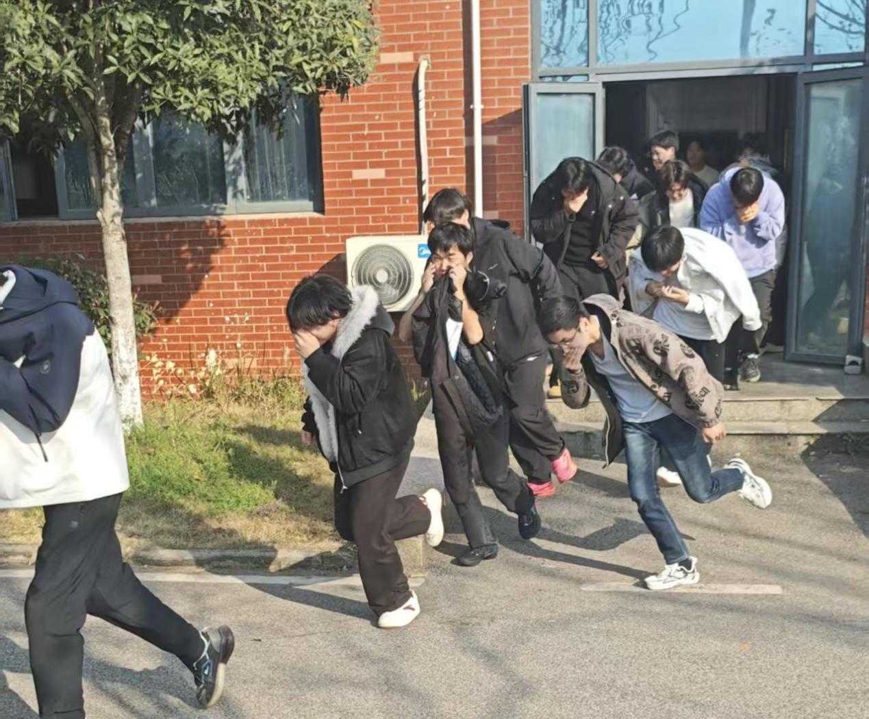 以练促防保平安，筑牢安全防火墙