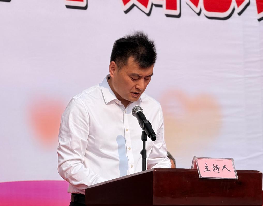 我校举行2026级新生军训总结表彰大会