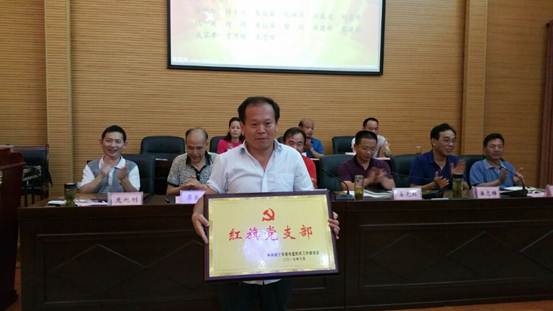 说明: 65AB16D7681A51464699CDD5CE10A930