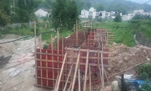 说明: 57978b1b37c7baeb155e24c45560b45