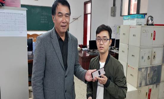 说明: C:\Users\Administrator\Desktop\e995316fe768f433d6bab28ca3ce811.jpg