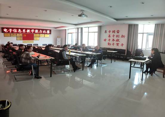 说明: c3efce27a6ab719cba2ef87a54bcabf