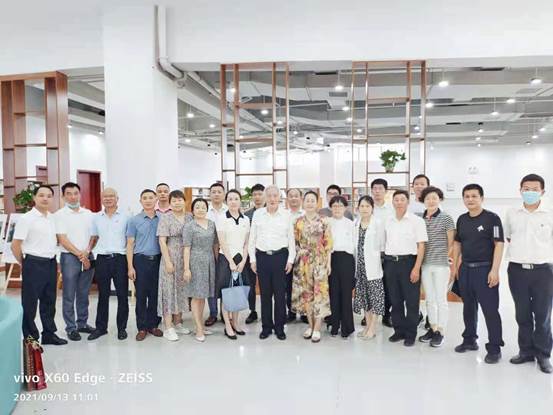 说明: 5a53863804777a2483e163b14b7f4bb