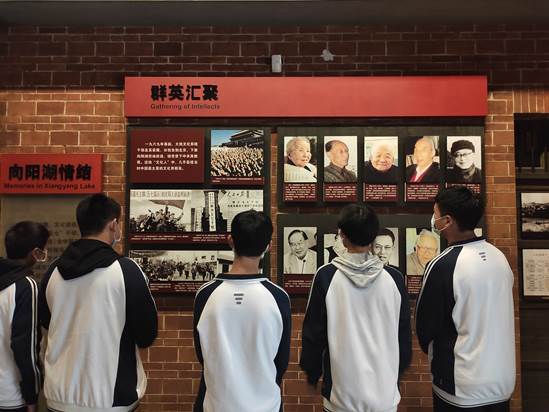 YAIU@S)AH7~J78Z6UT_R]}6