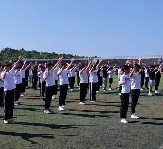 说明: 76ff6c050beb30008ac16423c6f3b0e