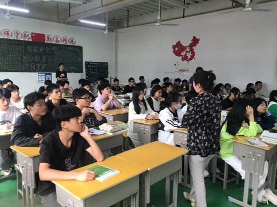 17f0f3701b6f9a60dcea7994a23e9092_