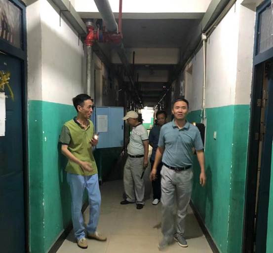 说明: 消防教师