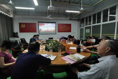 说明: 2d71957458a4f006a2fb50a49d0514a