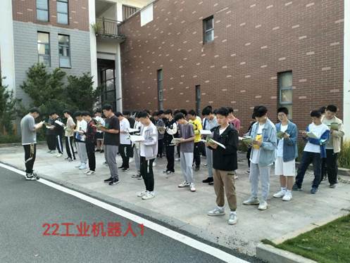 说明: 读书活动