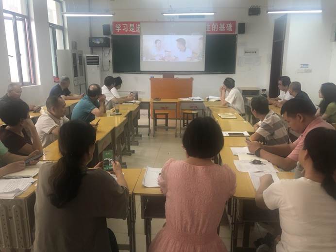 说明: 1a2cf9753884f21f3bc9f281406bbb1