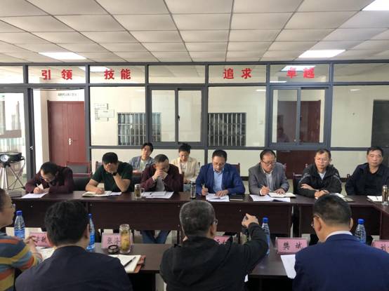 29b01cc9f6d8214f9762697e4fe730d