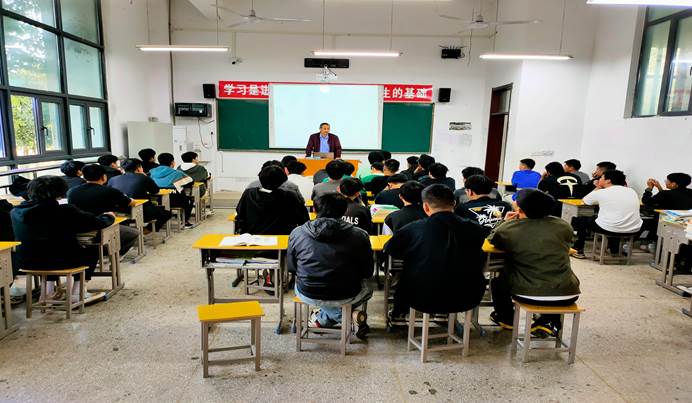 22b4a5c590062bfce7f039784ed497f