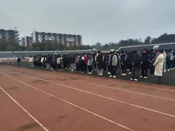 说明: ccdf277a51405e0b108f72781b7589c