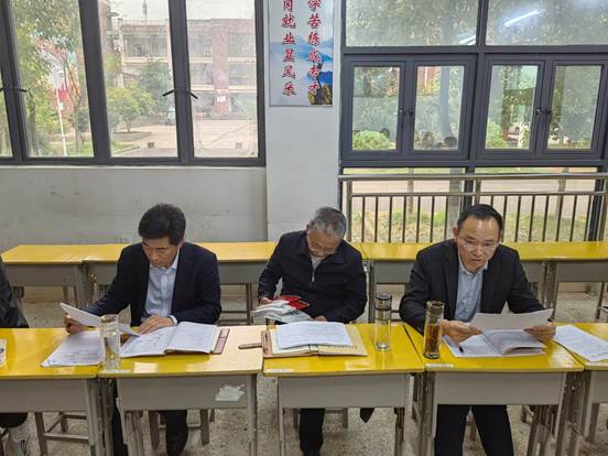 说明: fba44c179c962a2a8f70e3a23bc2979