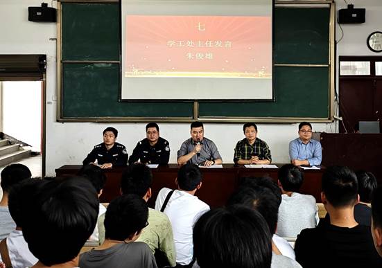 说明: L{~3QS}GRZV1N]T$I@`V}85