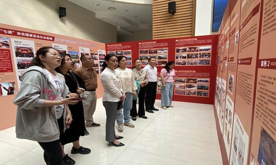 说明: 2165b0d2329126c434984fd890a6a35